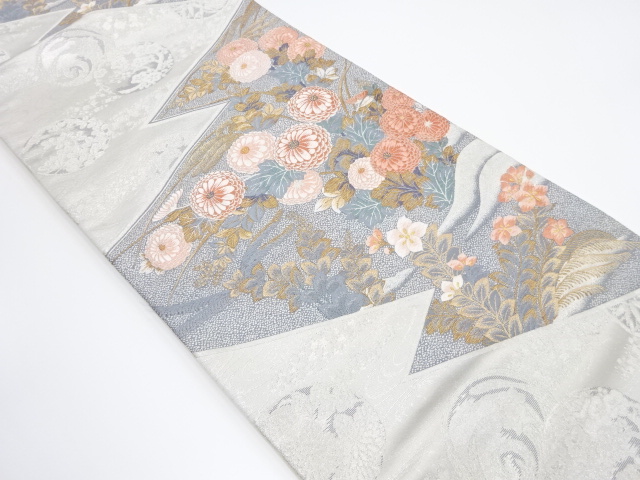 松皮菱に菊模様織り出し袋帯